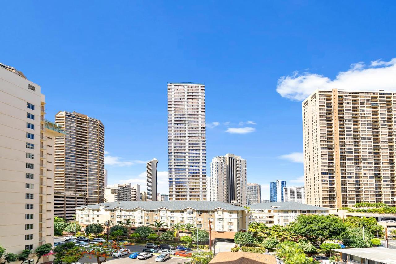Renovated With City View At Aqua Palms Waikiki هونولولو المظهر الخارجي الصورة