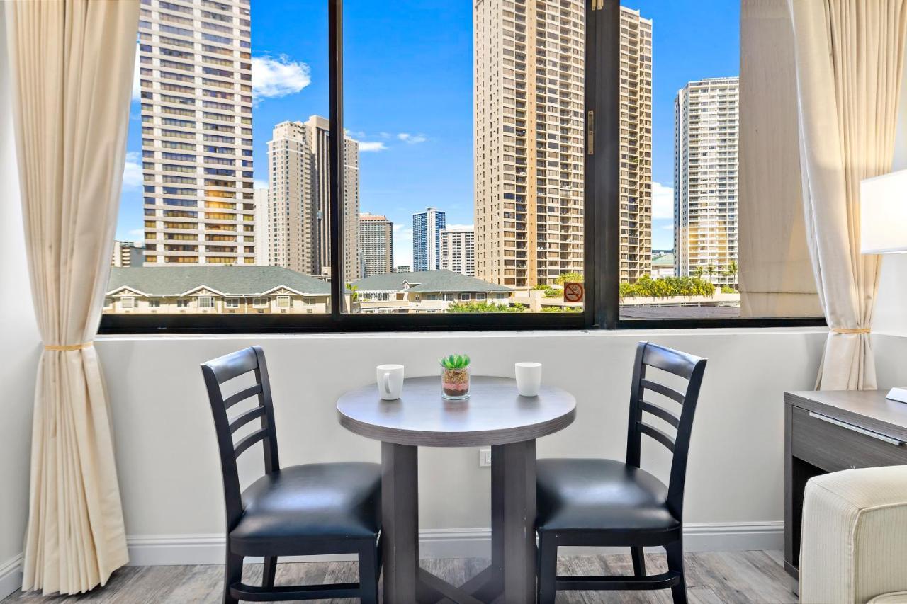 Renovated With City View At Aqua Palms Waikiki هونولولو المظهر الخارجي الصورة