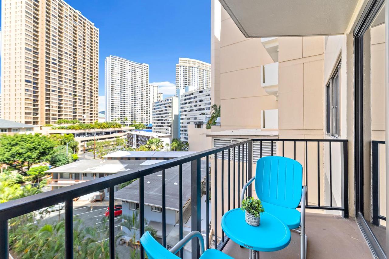 Renovated With City View At Aqua Palms Waikiki هونولولو المظهر الخارجي الصورة